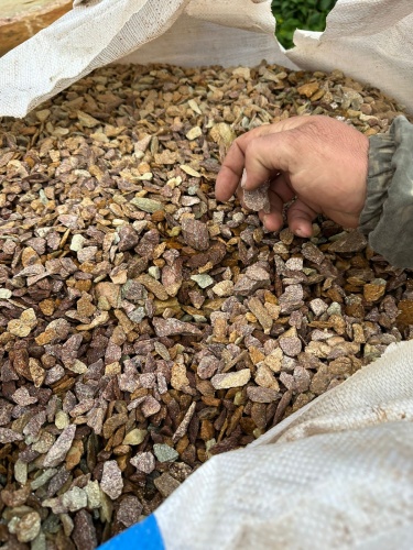 Златолит персиковый декоративная каменная крошка купить в Новосибирской области