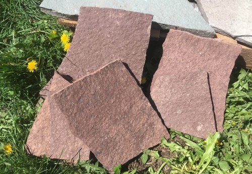 Плитняк лемезит бордовый для цоколя 1,5-2 см купить в Новосибирской области