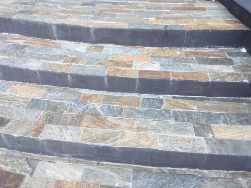 Плитка из Златолита Уральского для лестницы купить в Новосибирской области