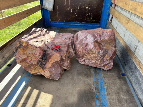 Ландшафтные глыбы красно-фиолетовые 200-1000 килограмм купить в Новосибирской области