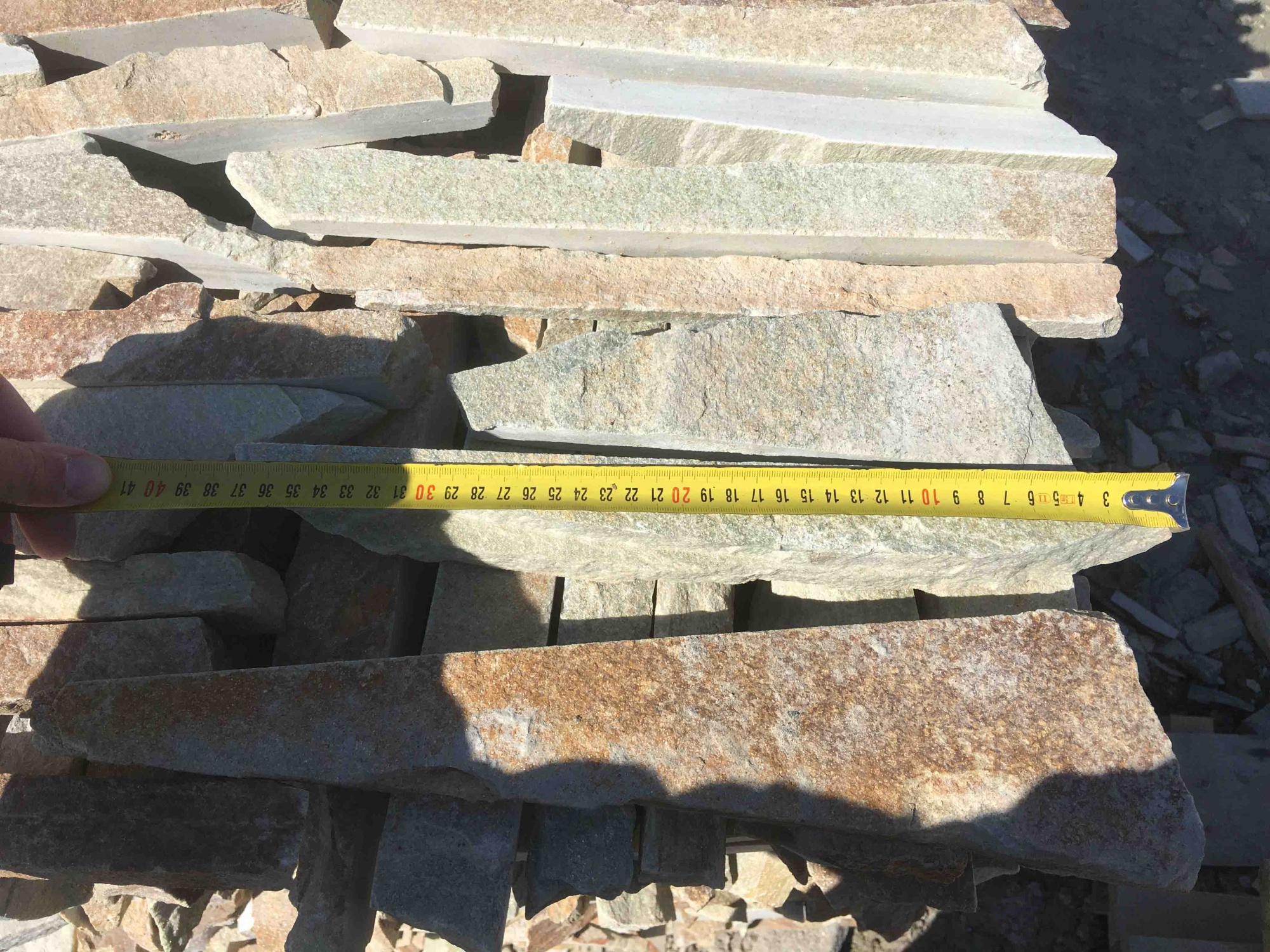 Горбушка златолит золотистый для облицовки купить в Новосибирской области