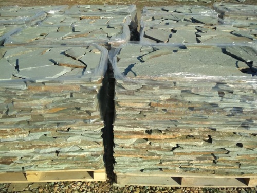 Плитняк златолит зелёный для цоколя, отмостки купить в Новосибирской области