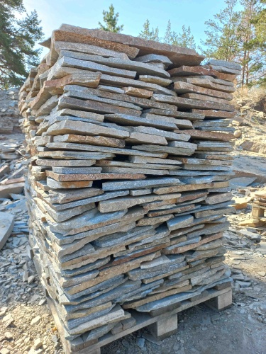 Плитняк златолит серебристый для цоколя, отмостки купить в Новосибирской области