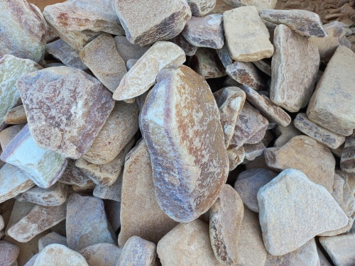 Златолит жёлтый, жёлто-зелёный глыбки и валуны для ланшафтного дизайна купить в Новосибирской области