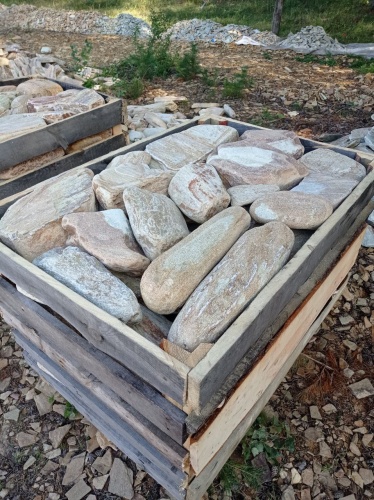 Златолит жёлтый, жёлто-зелёный глыбки и валуны для ланшафтного дизайна купить в Новосибирской области