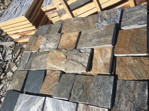 Плитка пилёная златолит Уральский для цоколя, отмостки купить в Новосибирской области