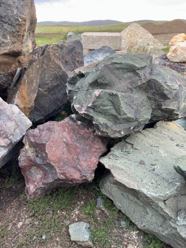 Камни для ландшафтного дизайна зелёные 10-60 килограмм купить в Новосибирской области