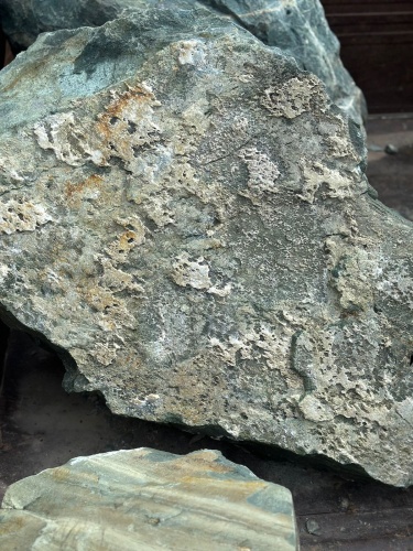 Ландшафтные глыбы зелёные 200-500 килограмм купить в Новосибирской области